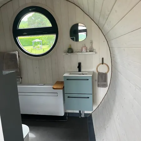 Tonn'o'trip Oda ve Kahvaltı 3*